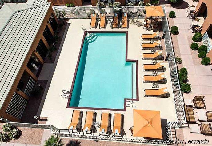 Courtyard By Marriott Old Town 3*