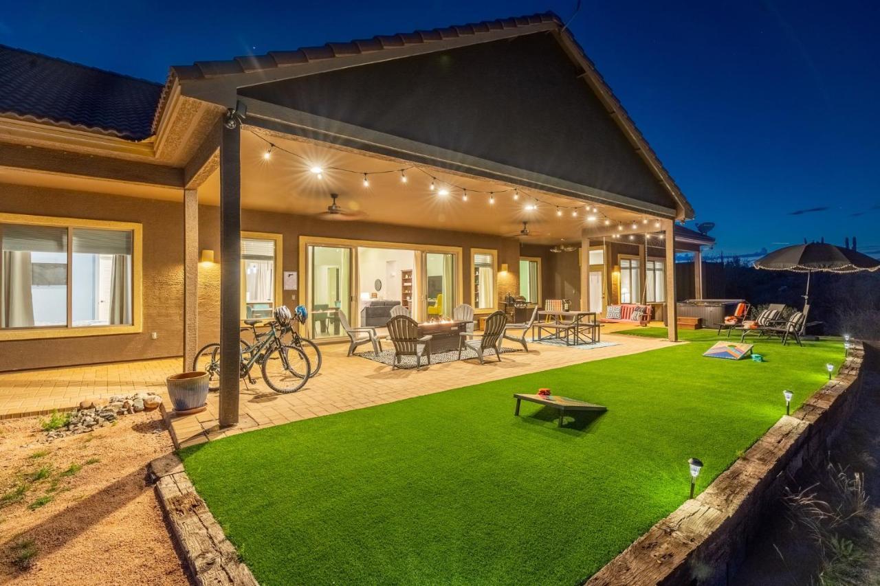Holiday home New Sanctuary-hot Tub,pool Table,patio Scottsdale