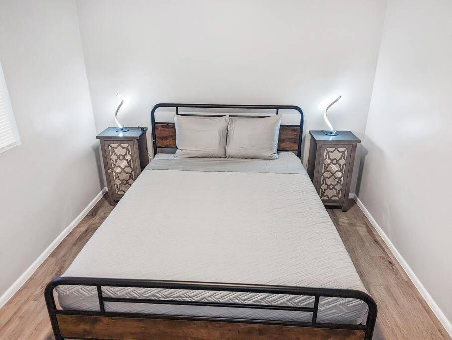 Apartment Stunning 2 Bedroom In *