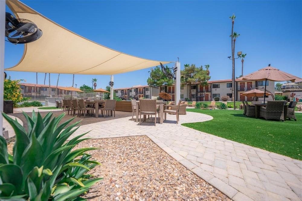 Apartment 216-fully Furnished 1br Suite-outdoor Pool