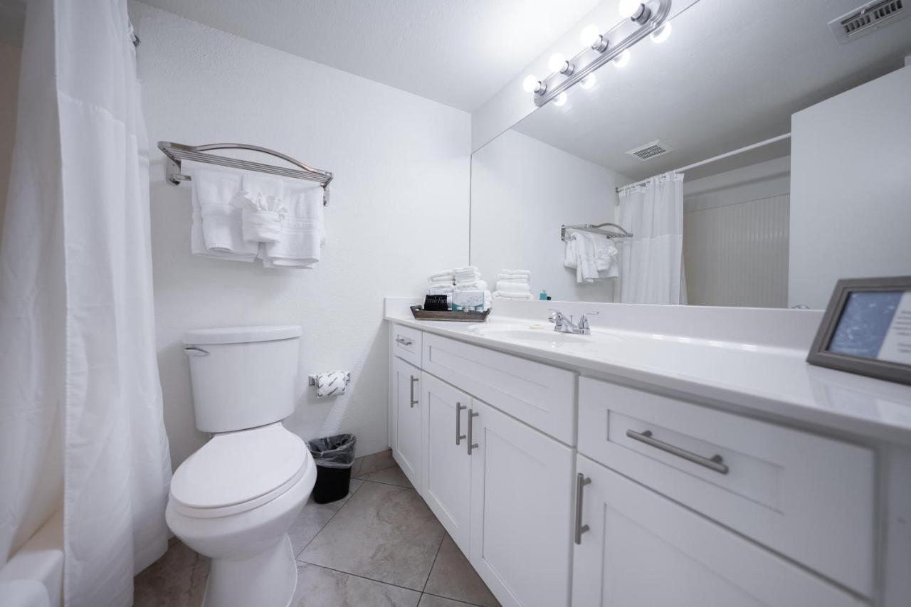 218 Fully Furnished 1br Suite-outdoor Pool