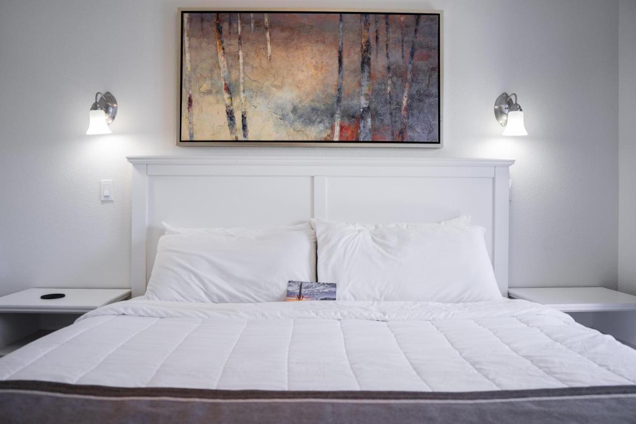 Apartment 218 Fully Furnished 1br Suite-outdoor Pool Scottsdale