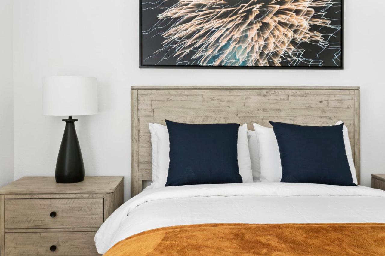 Spacious Modern At Hideaway North Close To Kierland Commons Apartment