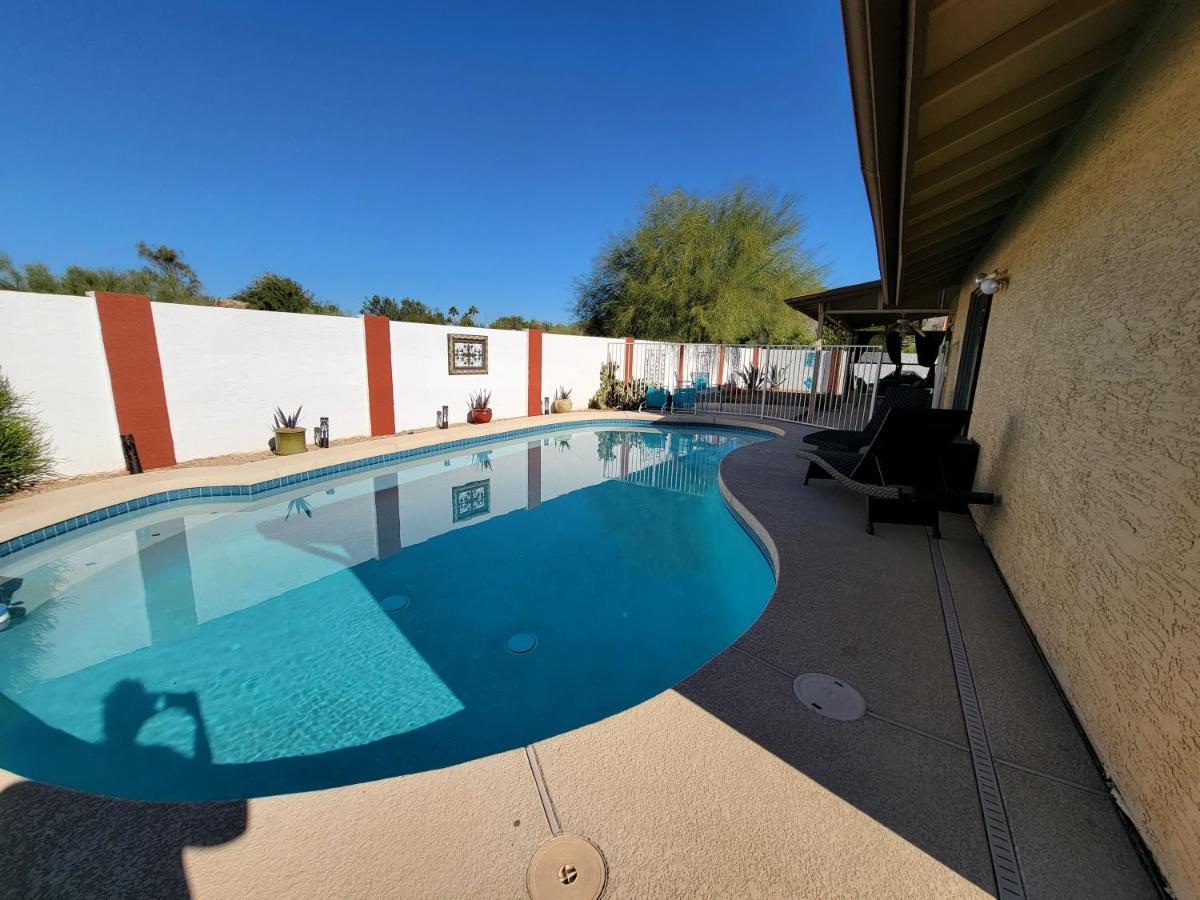 Unique Arizona Style 4-bed Retreat W/ Private Pool