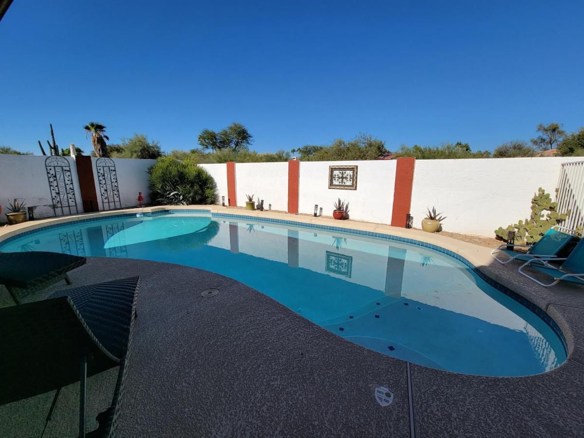 Unique Arizona Style 4-bed Retreat W/ Private Pool