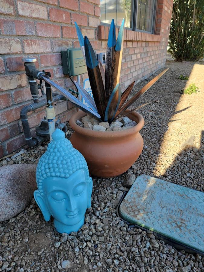 Unique Arizona Style 4-bed Retreat W/ Private Pool *