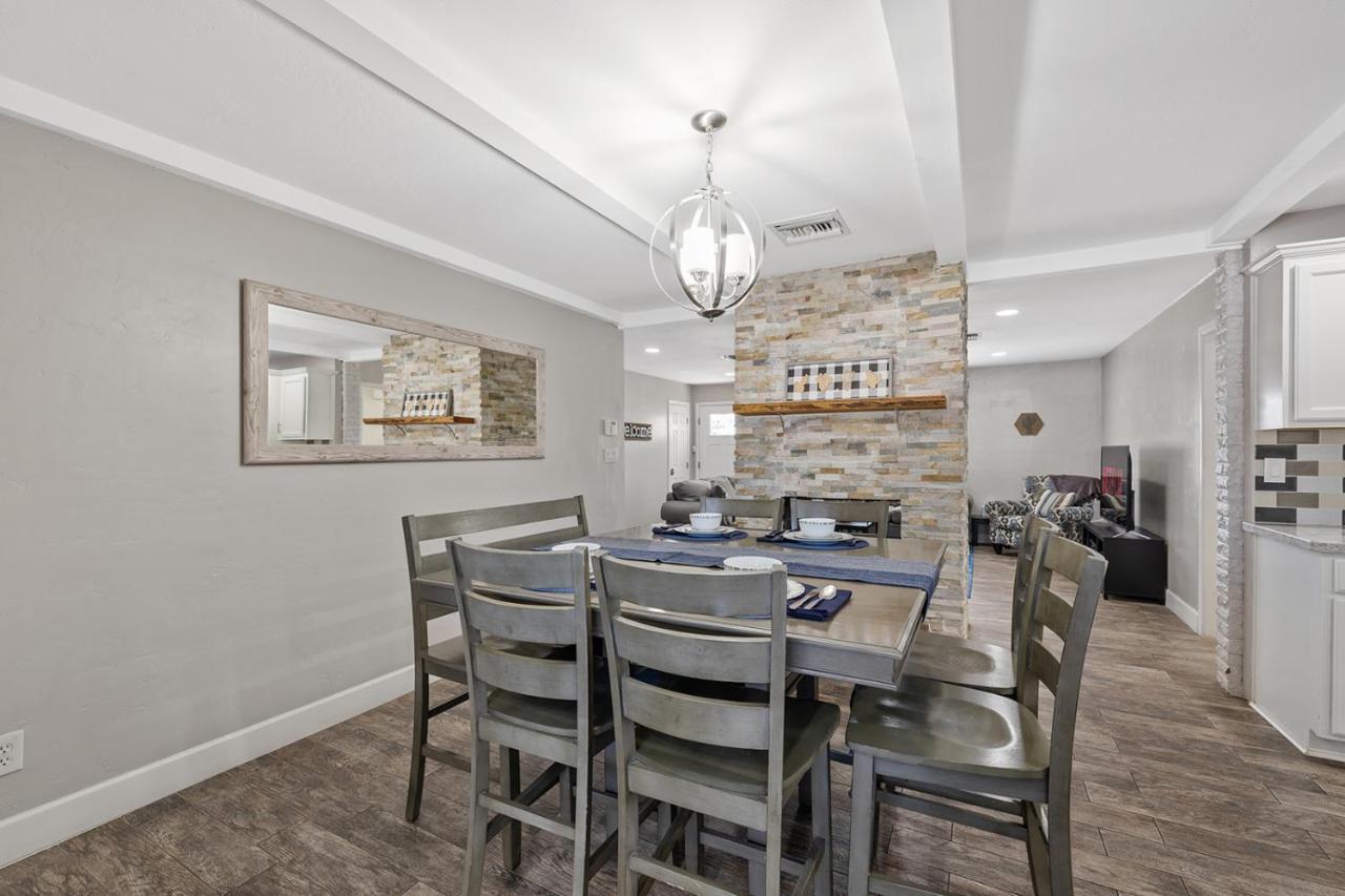 Relaxing Old Town Desert Oasis Awaits Holiday home