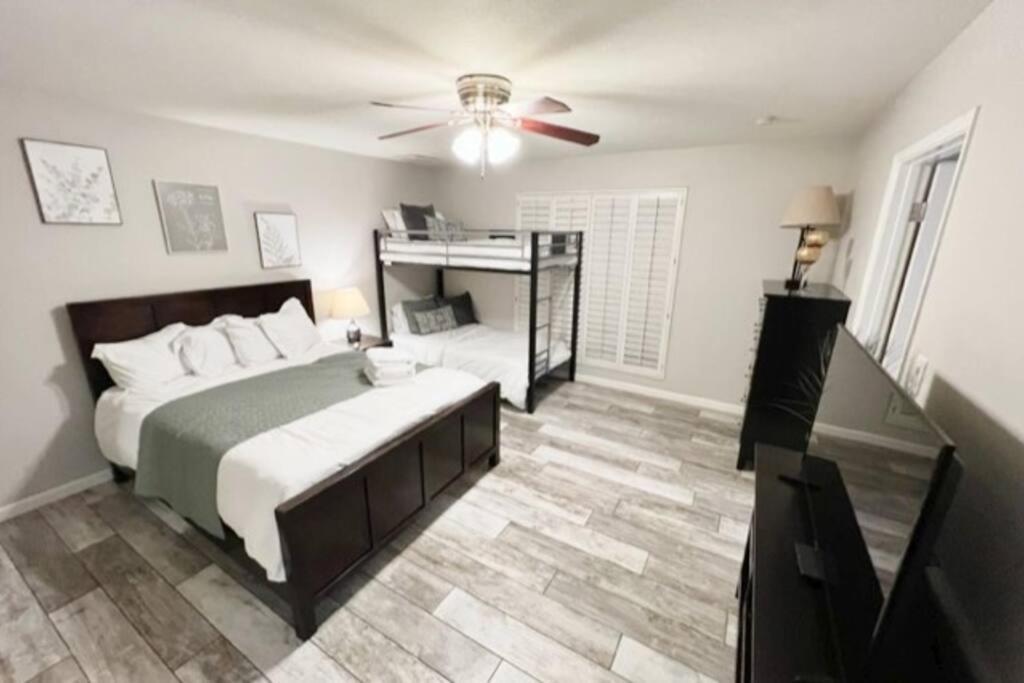 Downtown Oasis Apartment