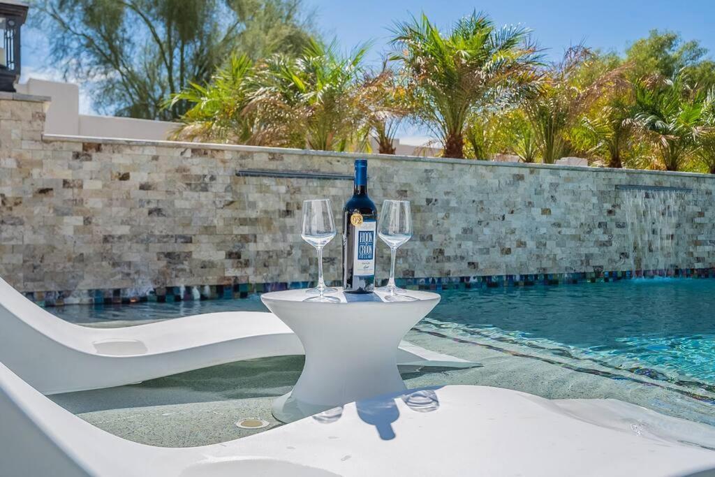 7 Bed Heated Pool And Golf Apartment *