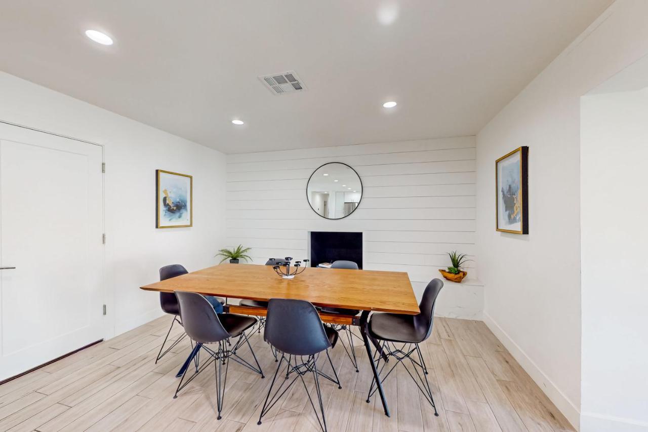 Lone Palm Terrace