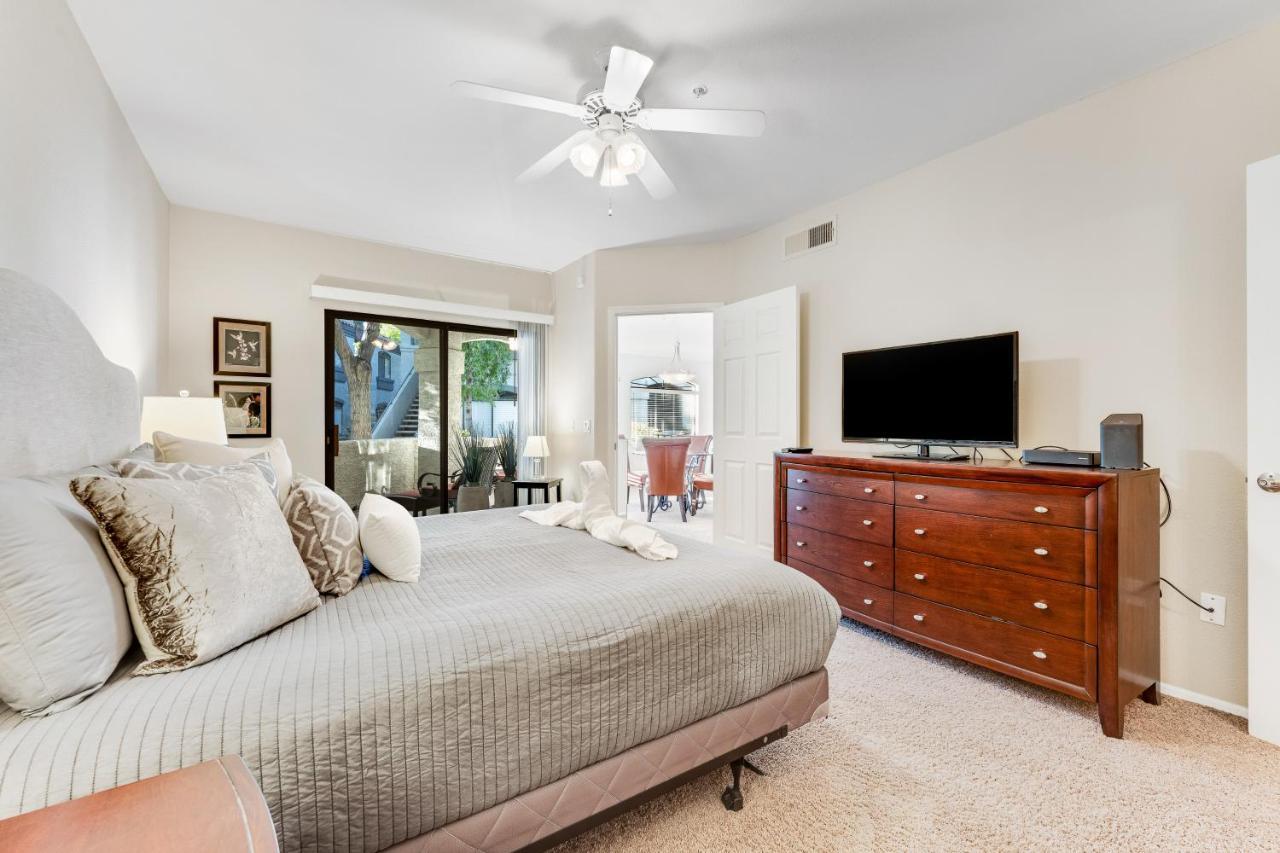 Thompson Peak Retreat Unit 1073 * Scottsdale