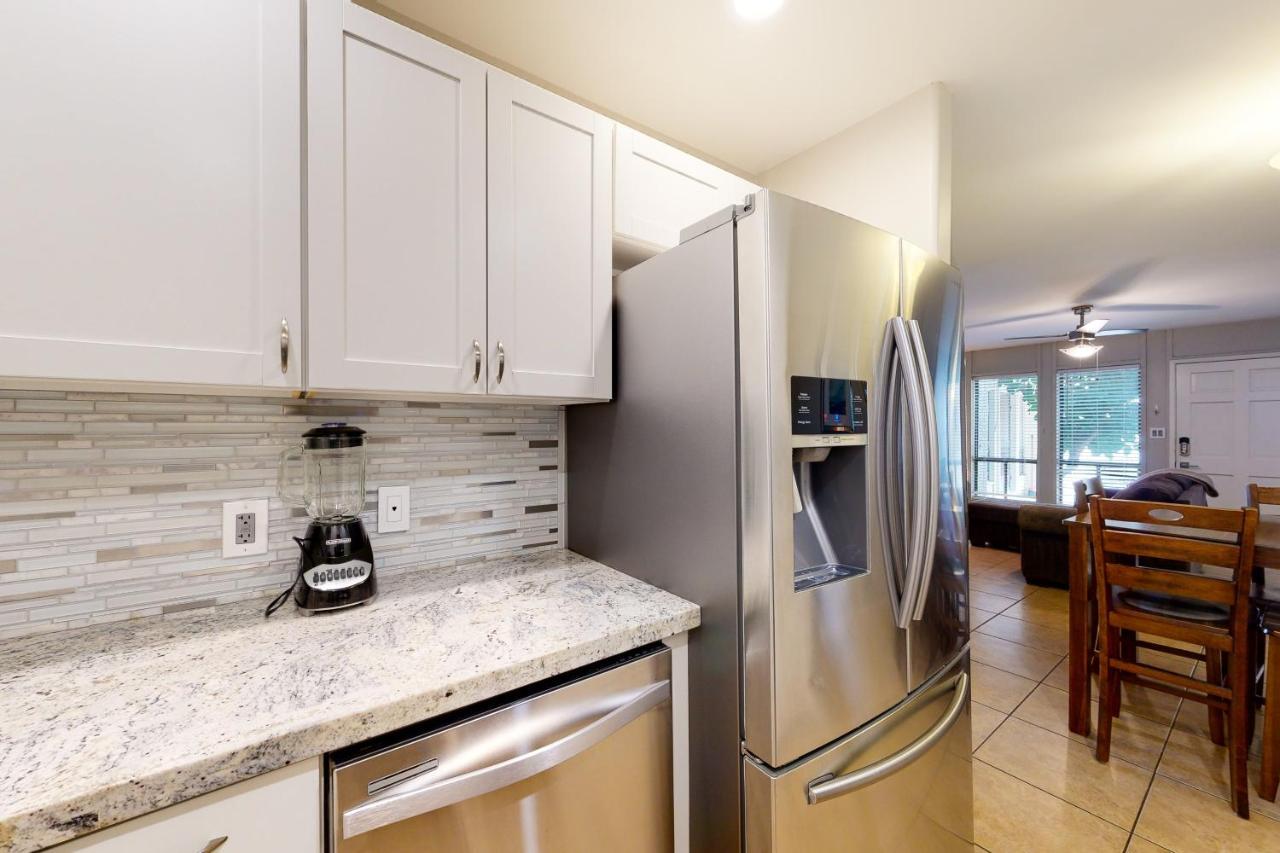 Golden Oasis, Unit #110 Apartment
