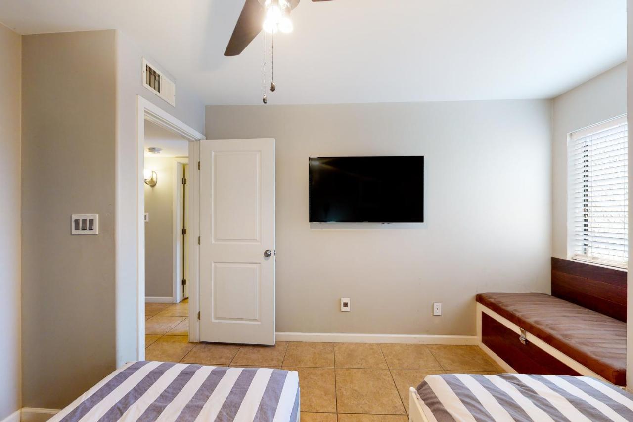 Golden Oasis, Unit #110 Apartment