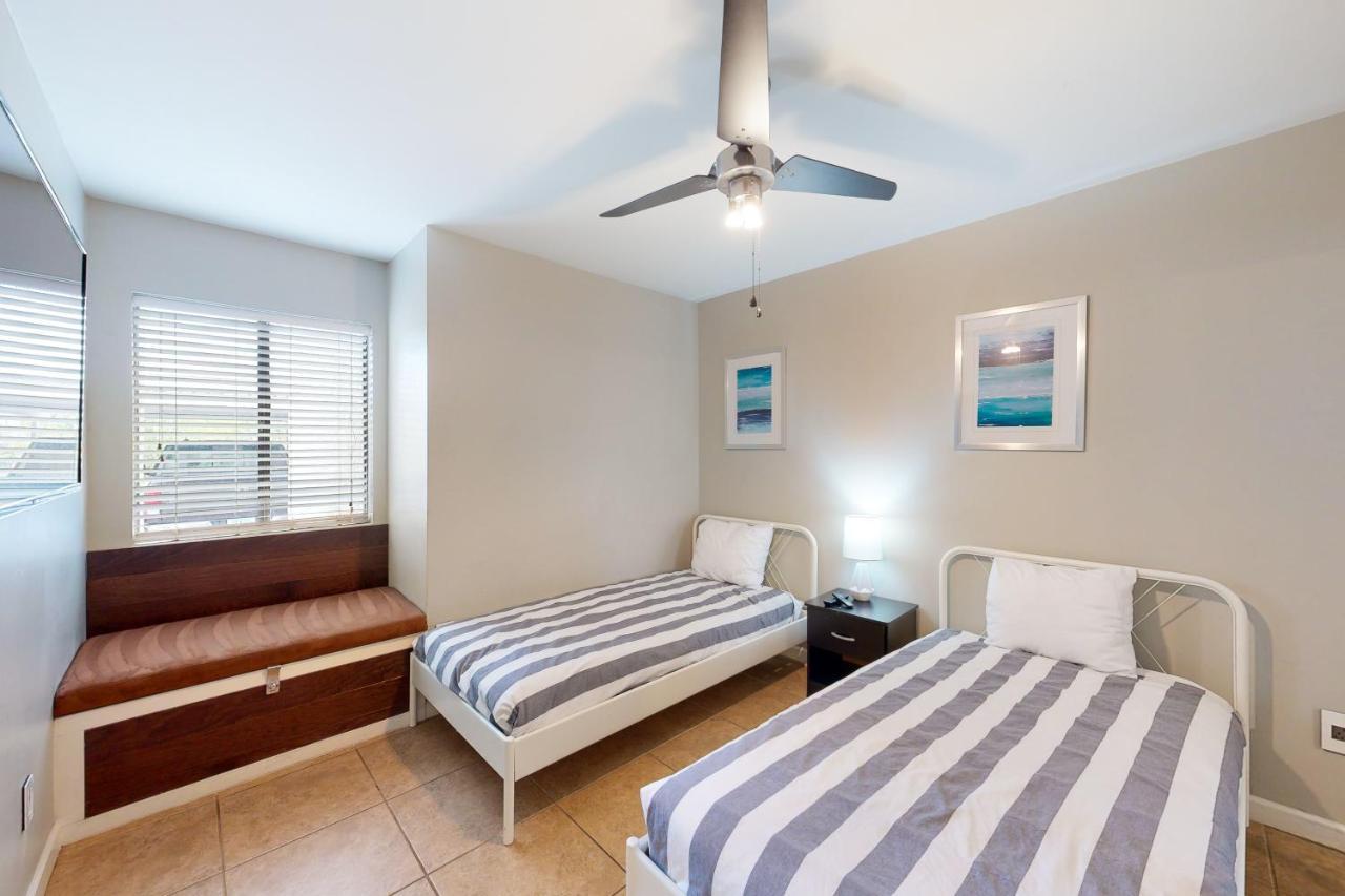 Golden Oasis, Unit #110 Apartment