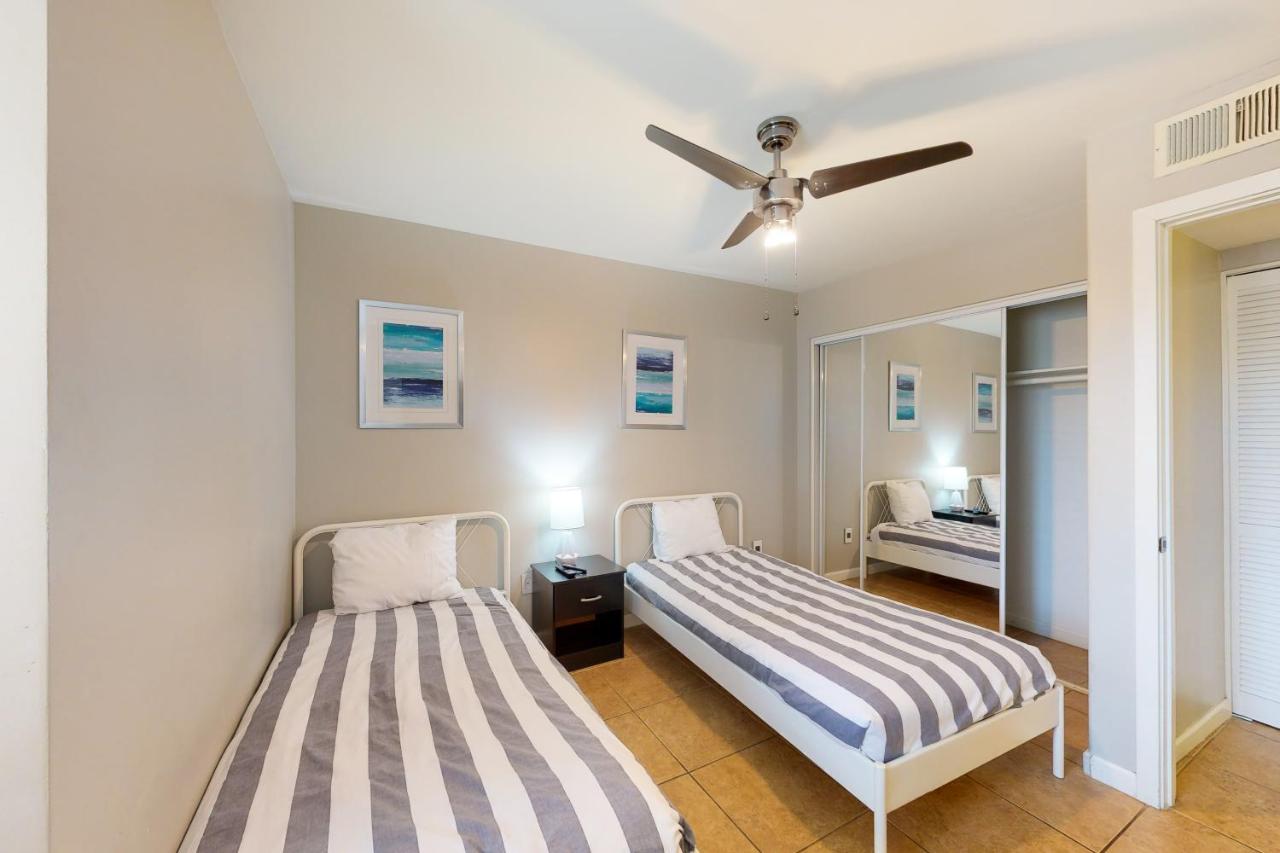 Golden Oasis, Unit #110