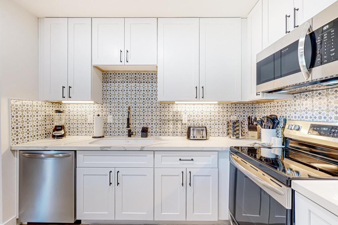 Apartment Blush Breeze Retreat