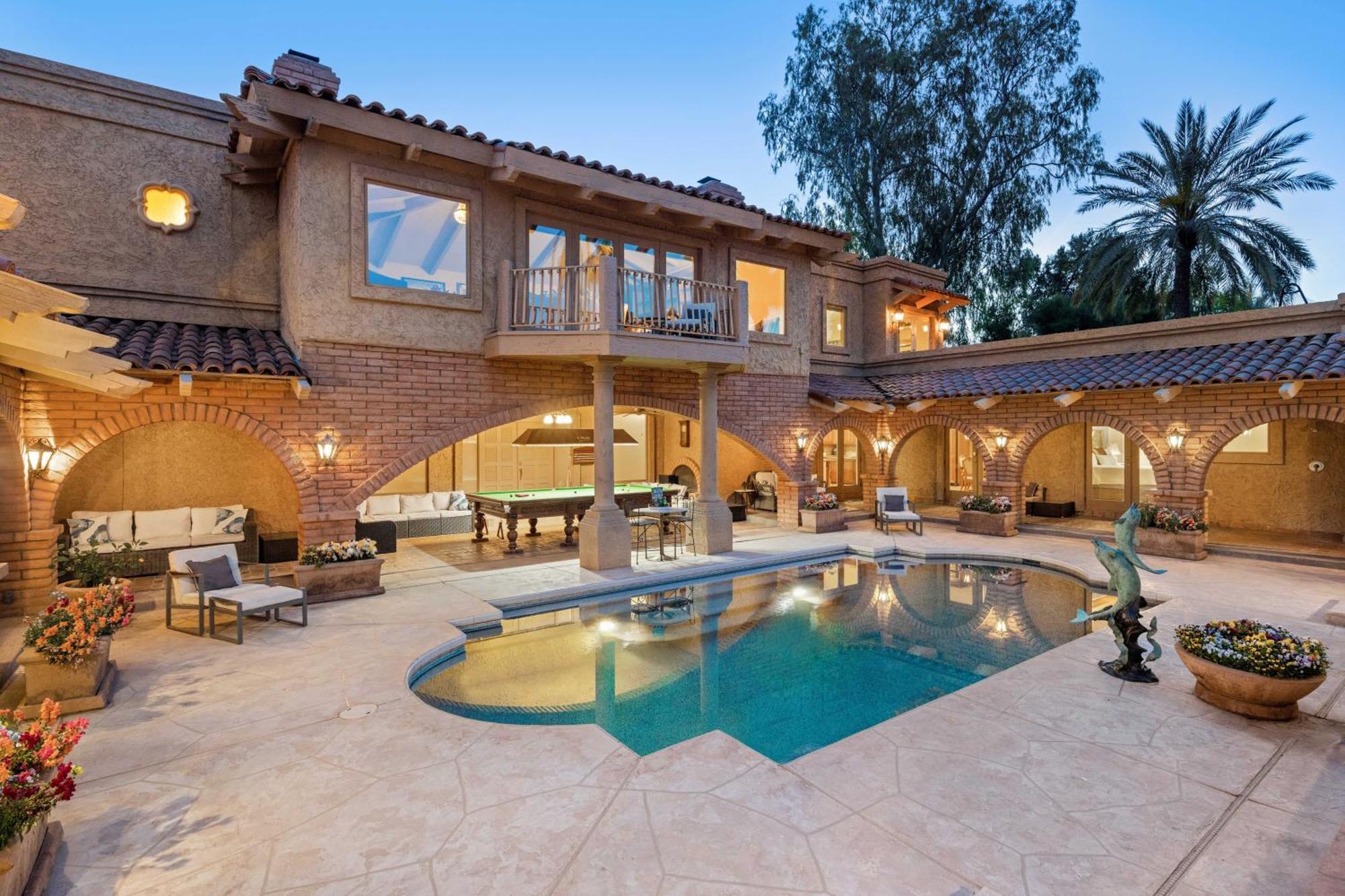 Ethereal Corner Ritz Carlton Grand Estate Golf Mountains Jacuzzi Sauna Theater Gym * Scottsdale