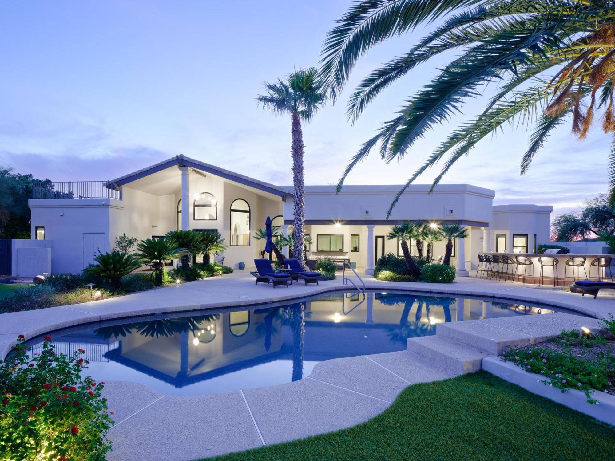 Holiday home Luxury Mountain Estate-pool-spa-bbq+bar-fire Pit *