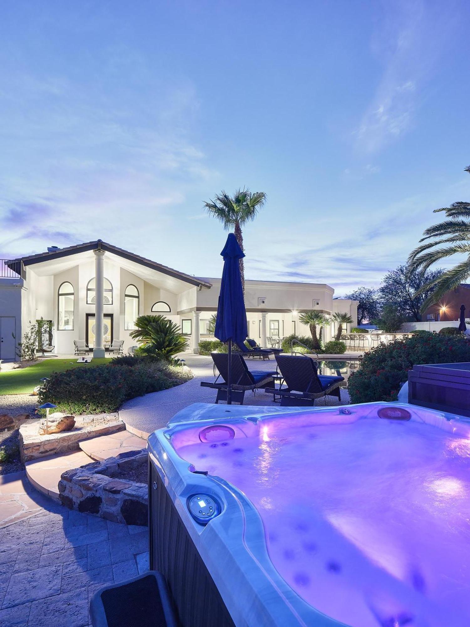 Holiday home Luxury Mountain Estate-pool-spa-bbq+bar-fire Pit Scottsdale