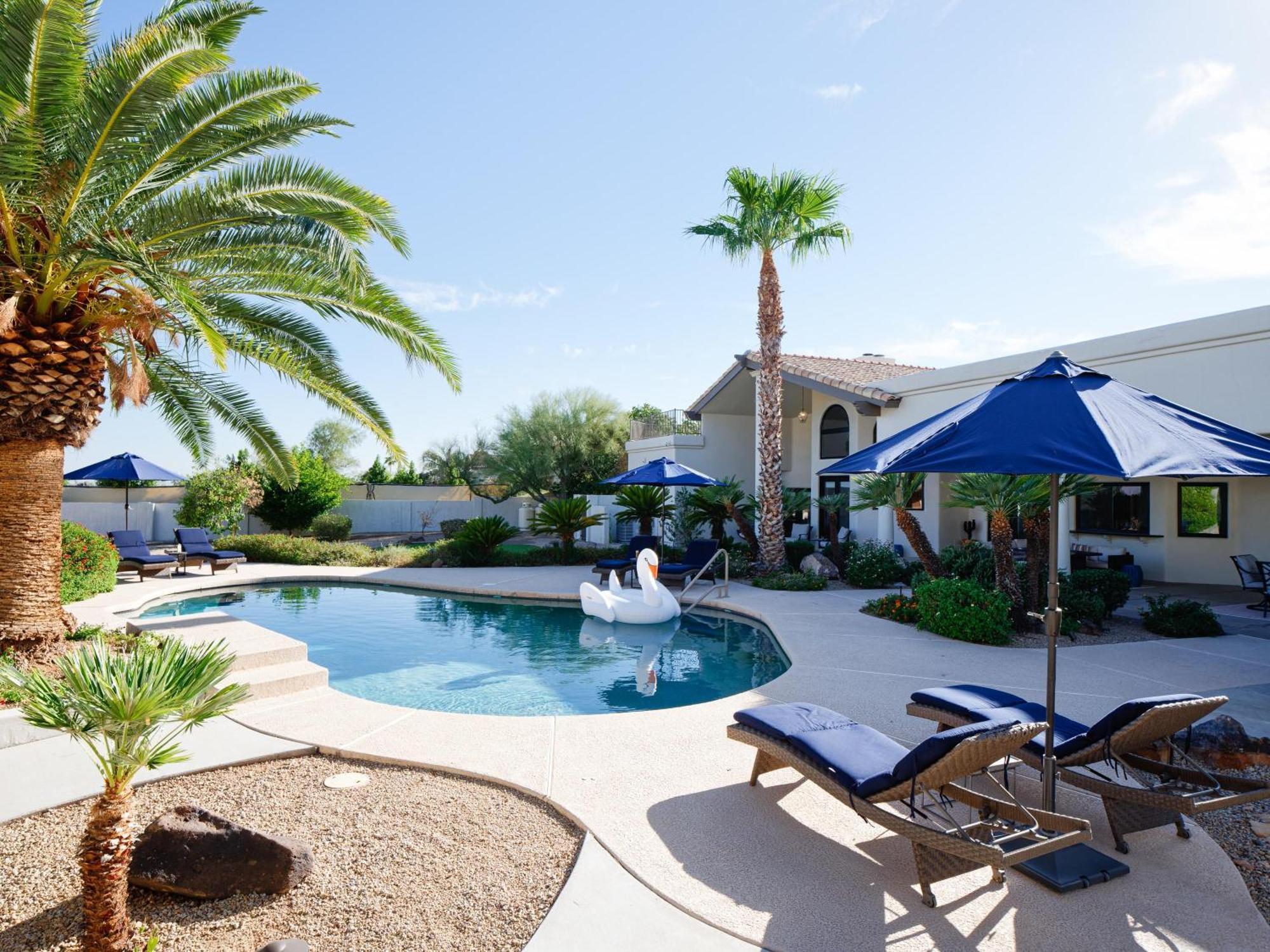 Luxury Mountain Estate-pool-spa-bbq+bar-fire Pit