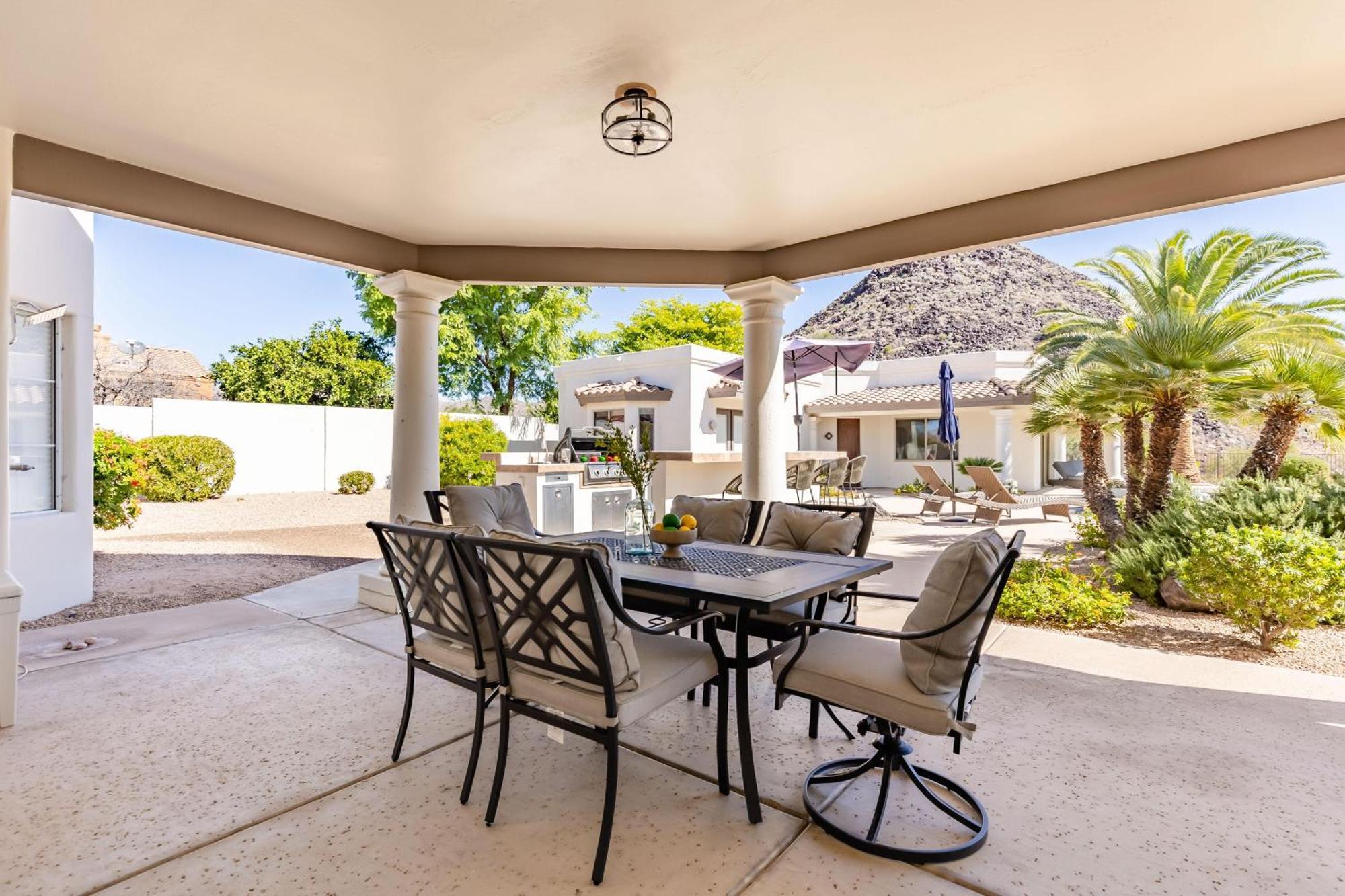 Holiday home Luxury Mountain Estate-pool-spa-bbq+bar-fire Pit