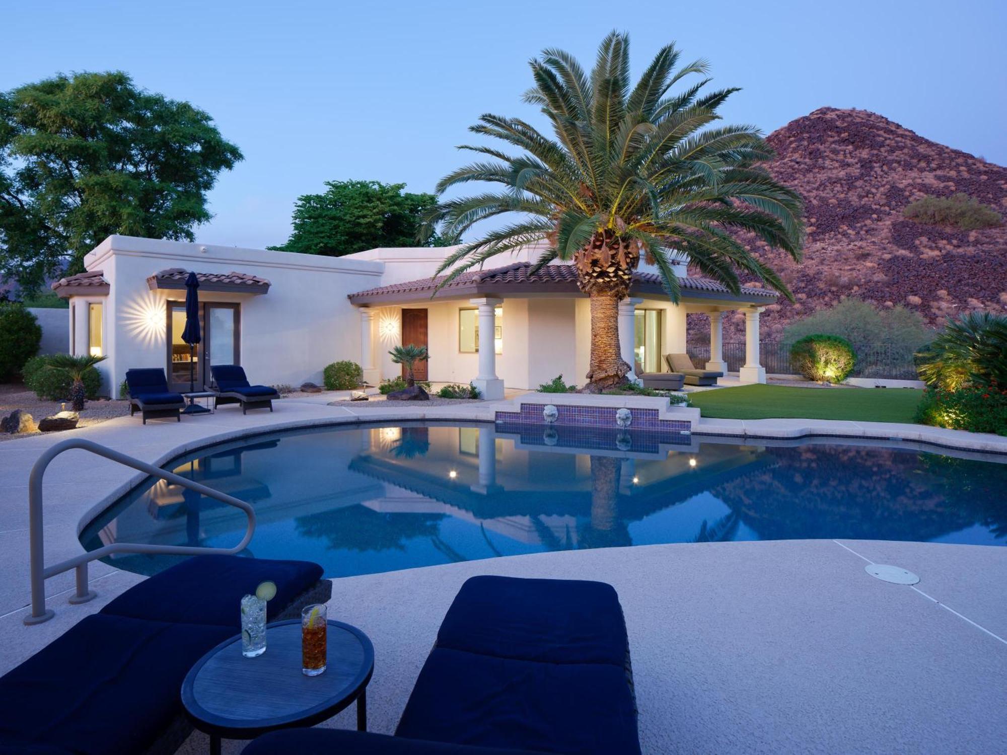 Holiday home Luxury Mountain Estate-pool-spa-bbq+bar-fire Pit *