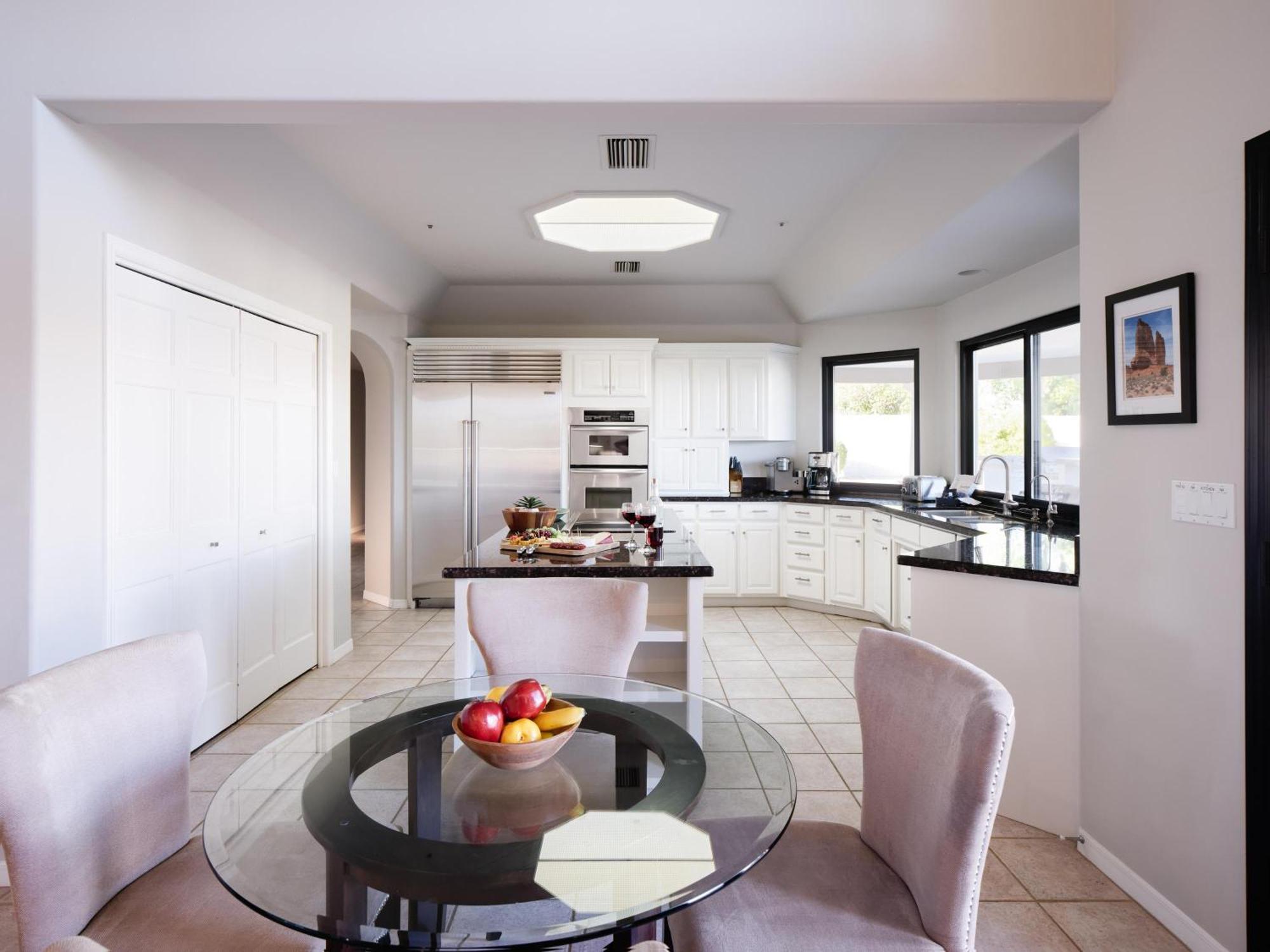 Holiday home Luxury Mountain Estate-pool-spa-bbq+bar-fire Pit *