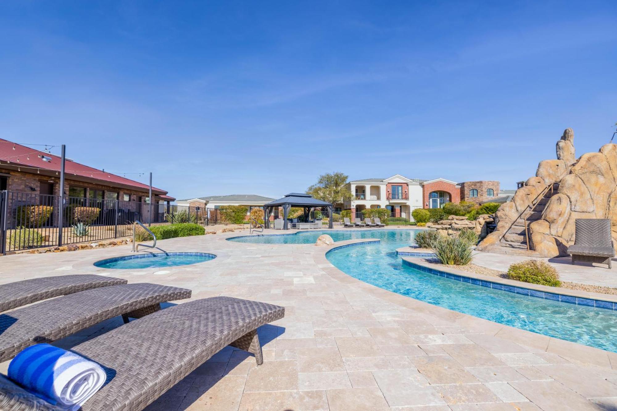 Hozho Main Estate Holiday home *