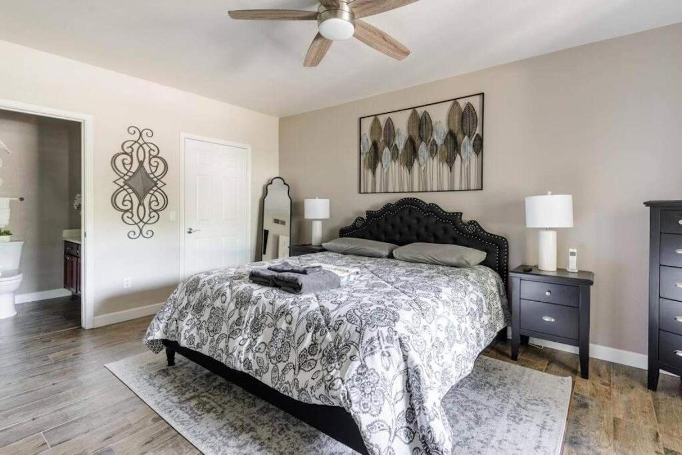 Apartment Luxe - Ground Floor Unit! *