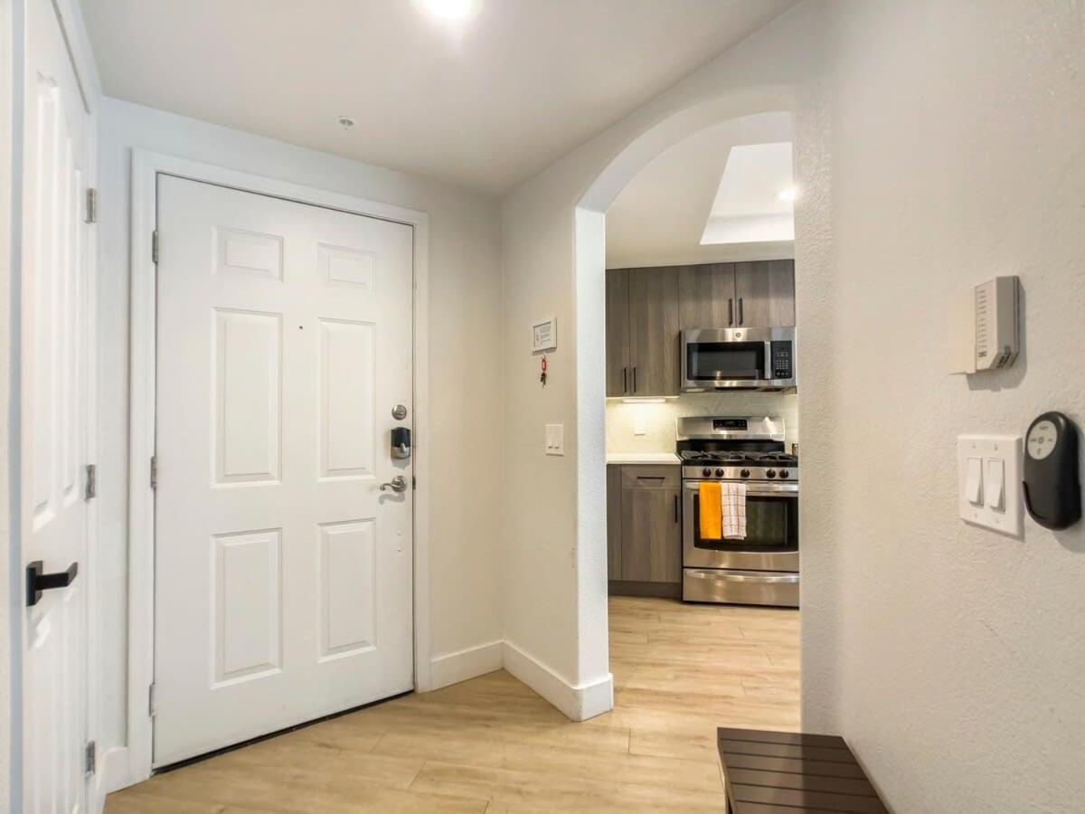 2br Kierland Commons Cozysuites By The Golf Course Apartment