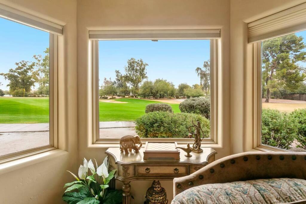 Villa Ethereal Corner Ritz Carlton Grand Estate Golf Mountains Jacuzzi Sauna Theater Gym *