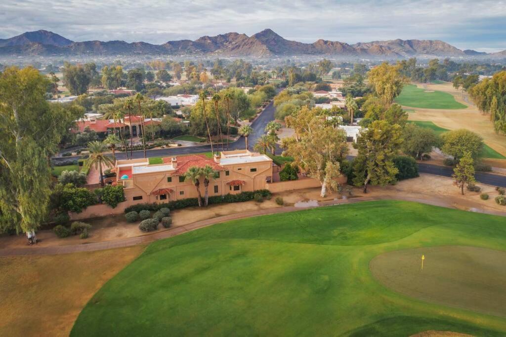 Villa Ethereal Corner Ritz Carlton Grand Estate Golf Mountains Jacuzzi Sauna Theater Gym Scottsdale