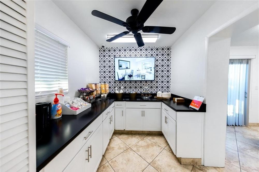 Apartment 203 Fully Furnished, Wifi Included Scottsdale