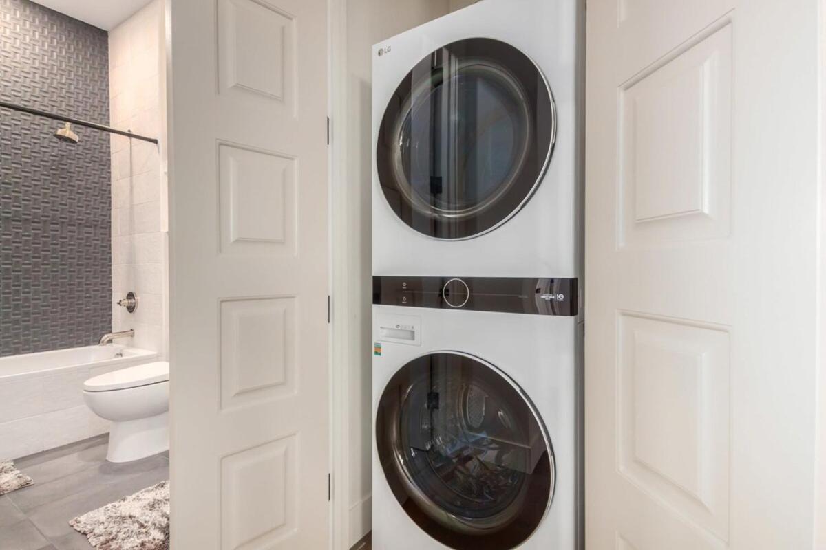 The Lux At Craftsman - Old Town Penthouse 1 Holiday home *