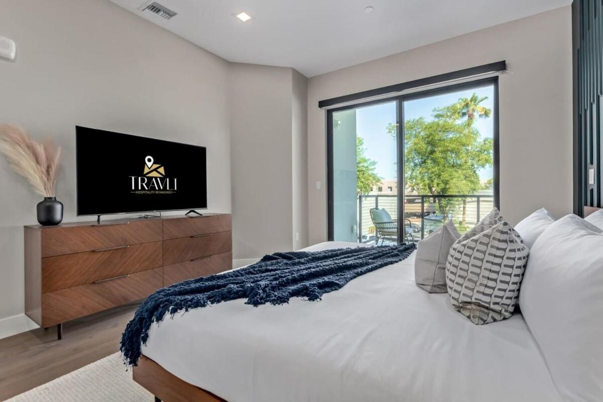 The Lux At Craftsman - Old Town Penthouse 1 Holiday home *