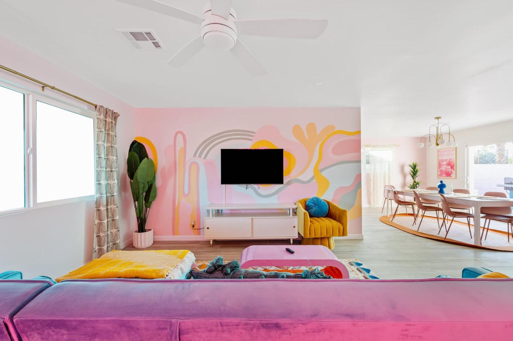 Holiday home Bachelorette! Fire Pit+heated Pool+3mi To Old Town *
