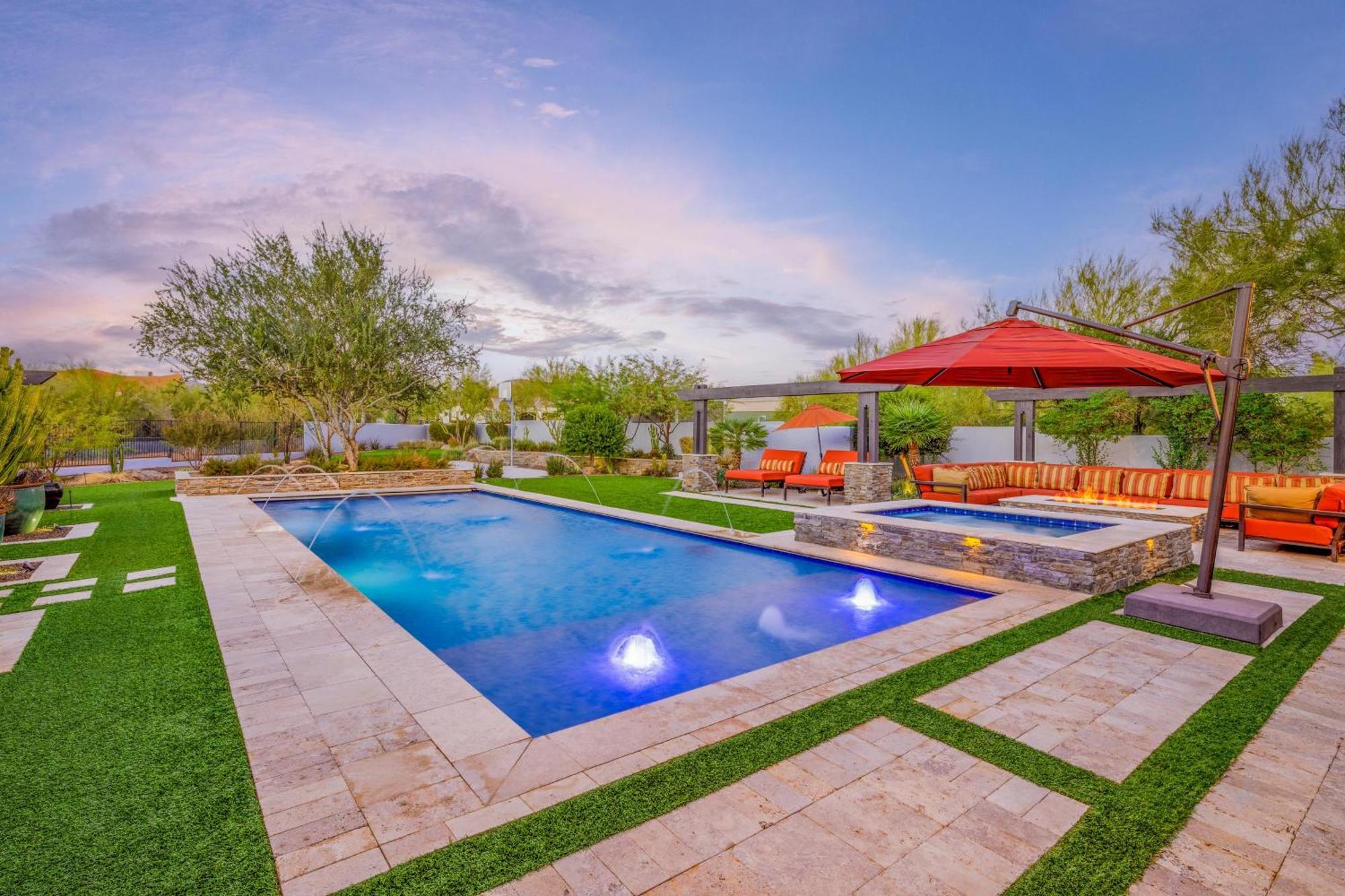 Luxury Estate, Heated Pool, Spa, Game Room, Villa *
