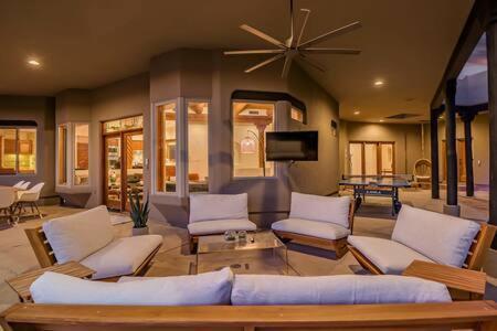 Holiday home Ultimate Vacation Retreat *