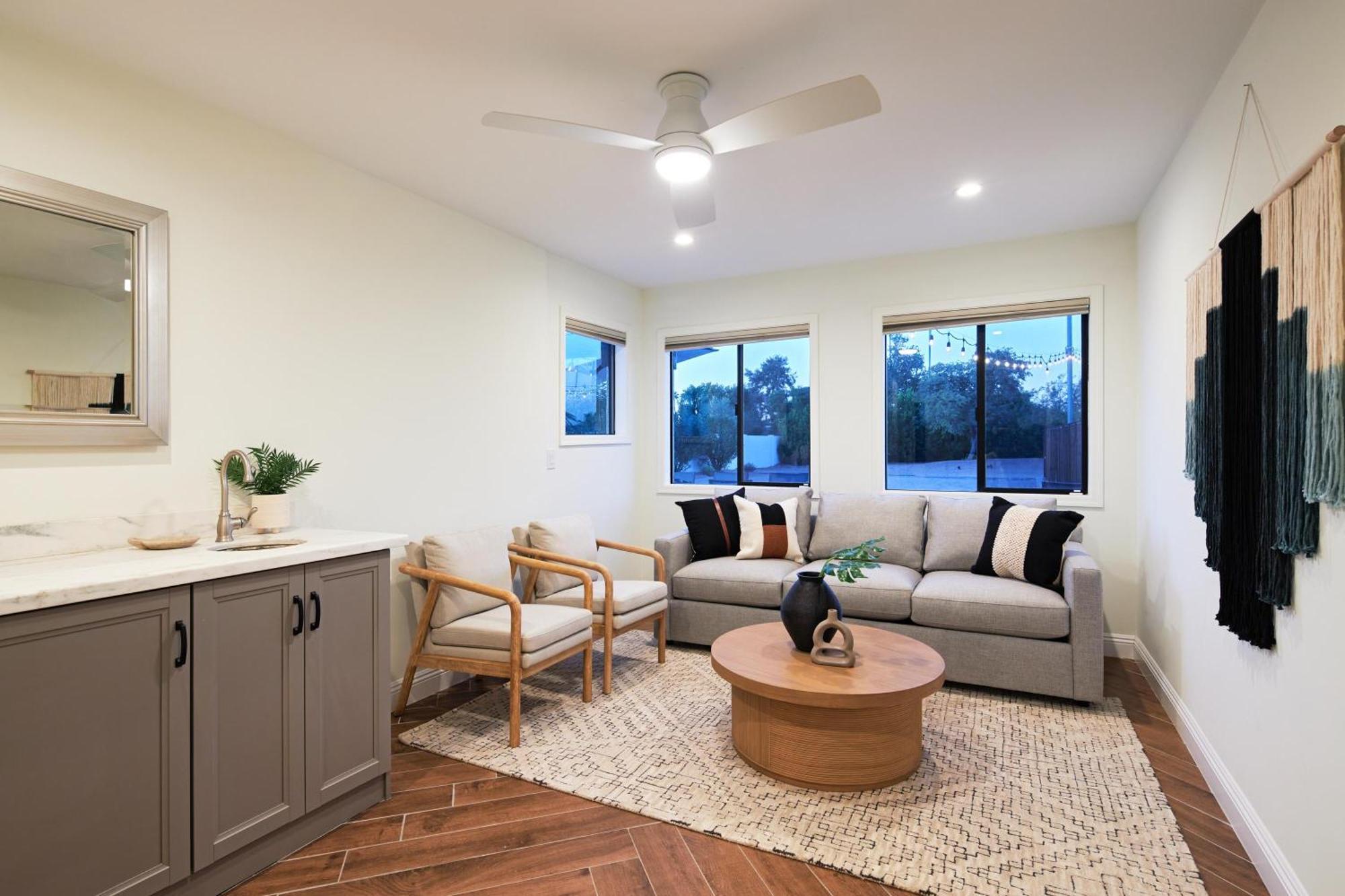 Fresh Of - Pool/spa&sports Court *