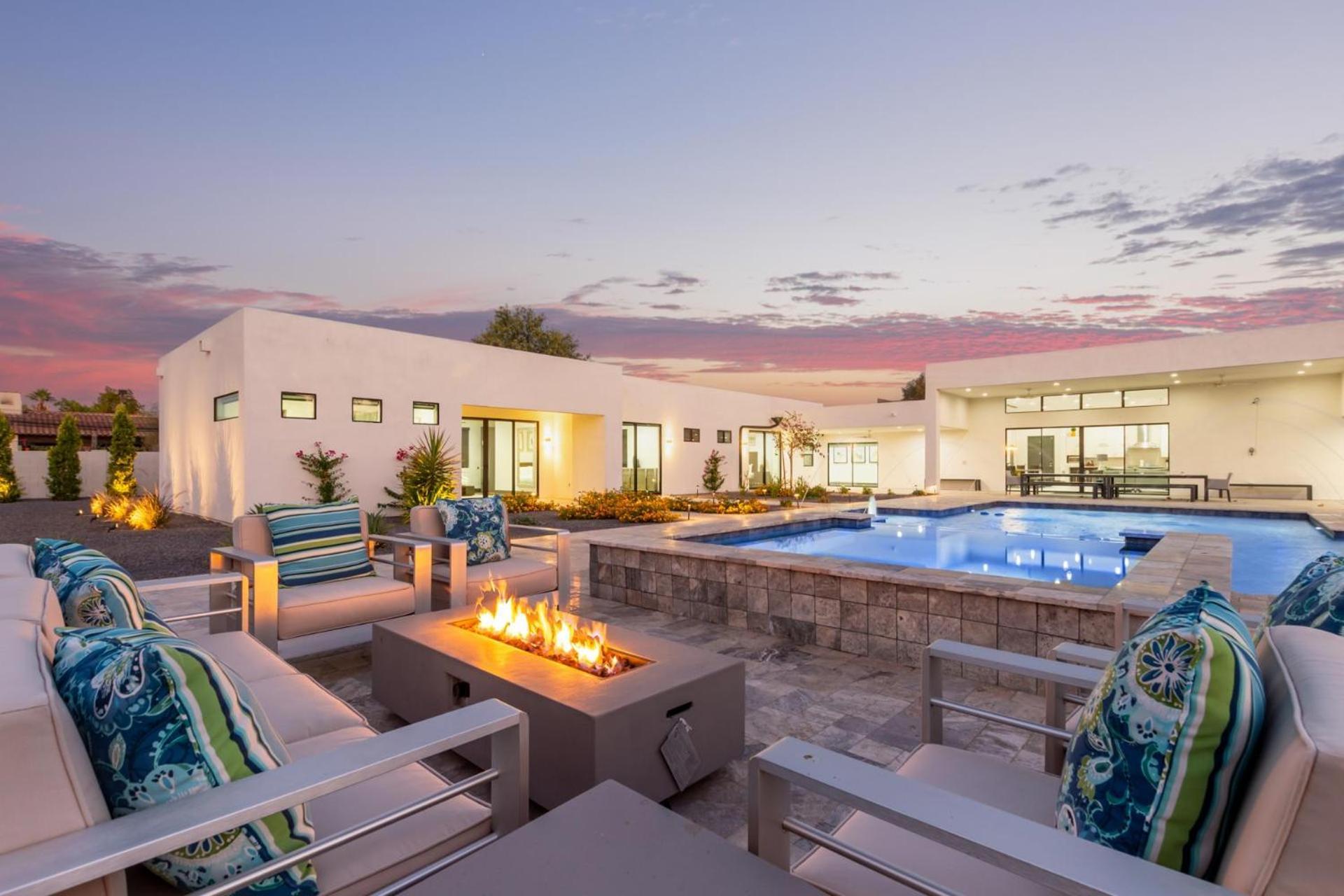 Holiday home Luxe - Modern Mansion - Private *