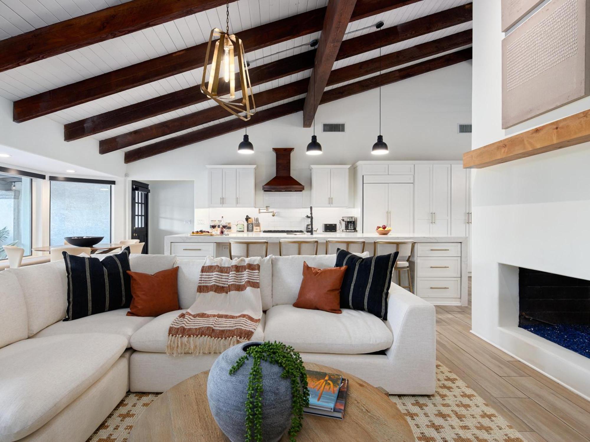 Fresh Of - Pool/spa&sports Court Scottsdale