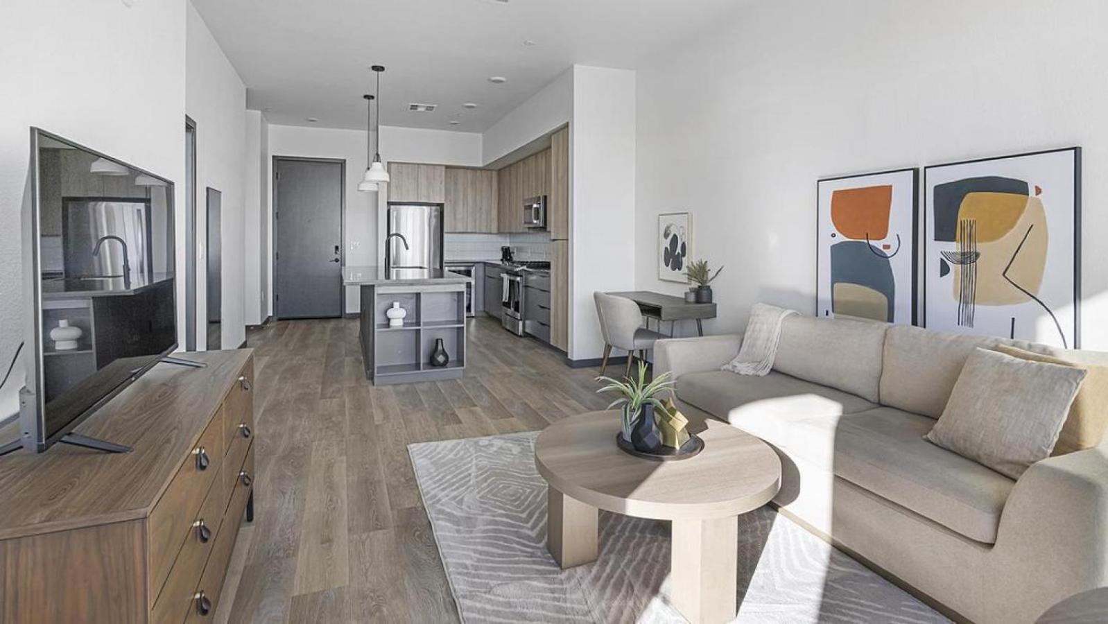 Landing Modern With Amazing Amenities Apartment Scottsdale