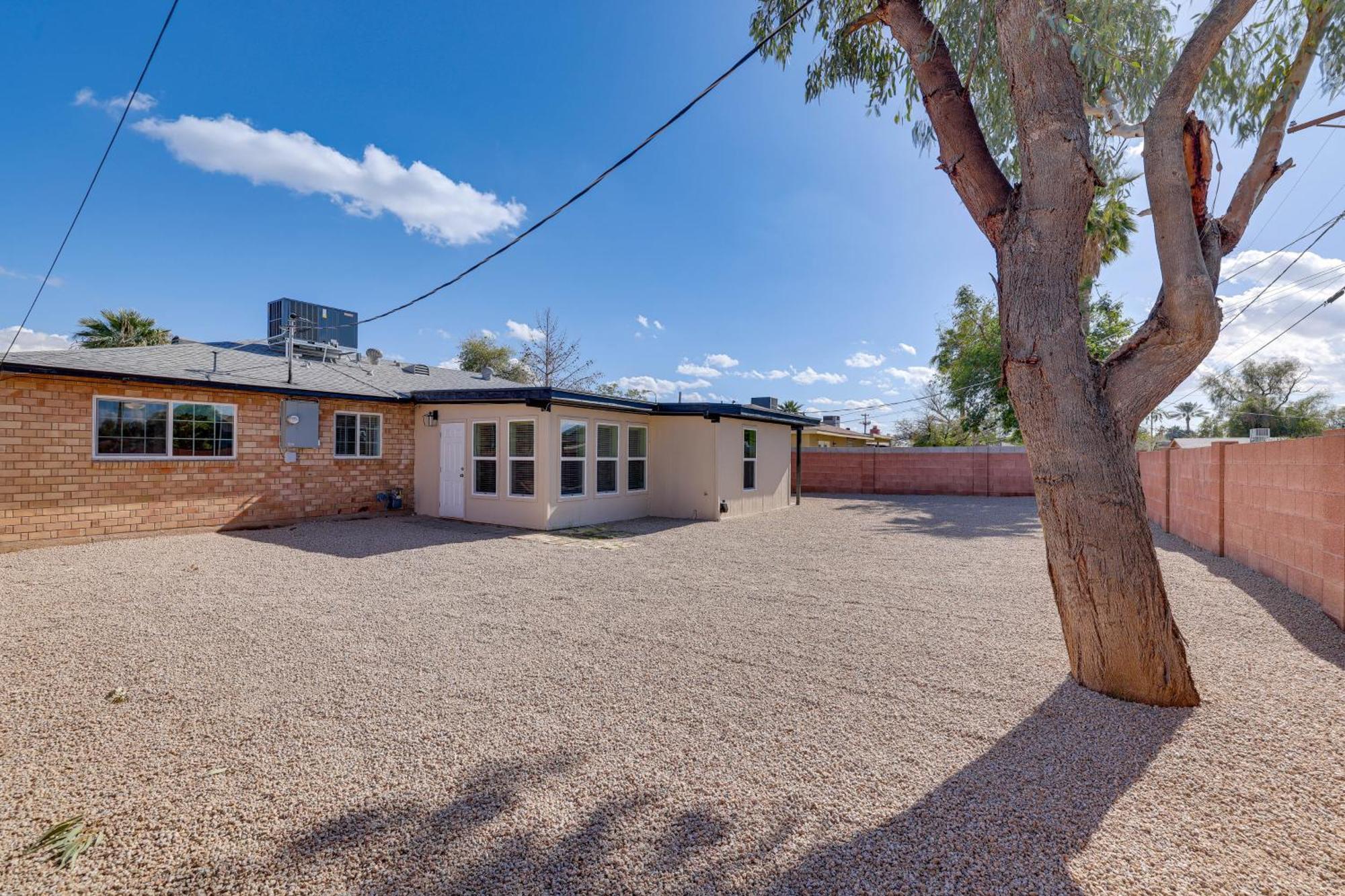 With Game About 3 Mi To Old Town! Holiday home Scottsdale