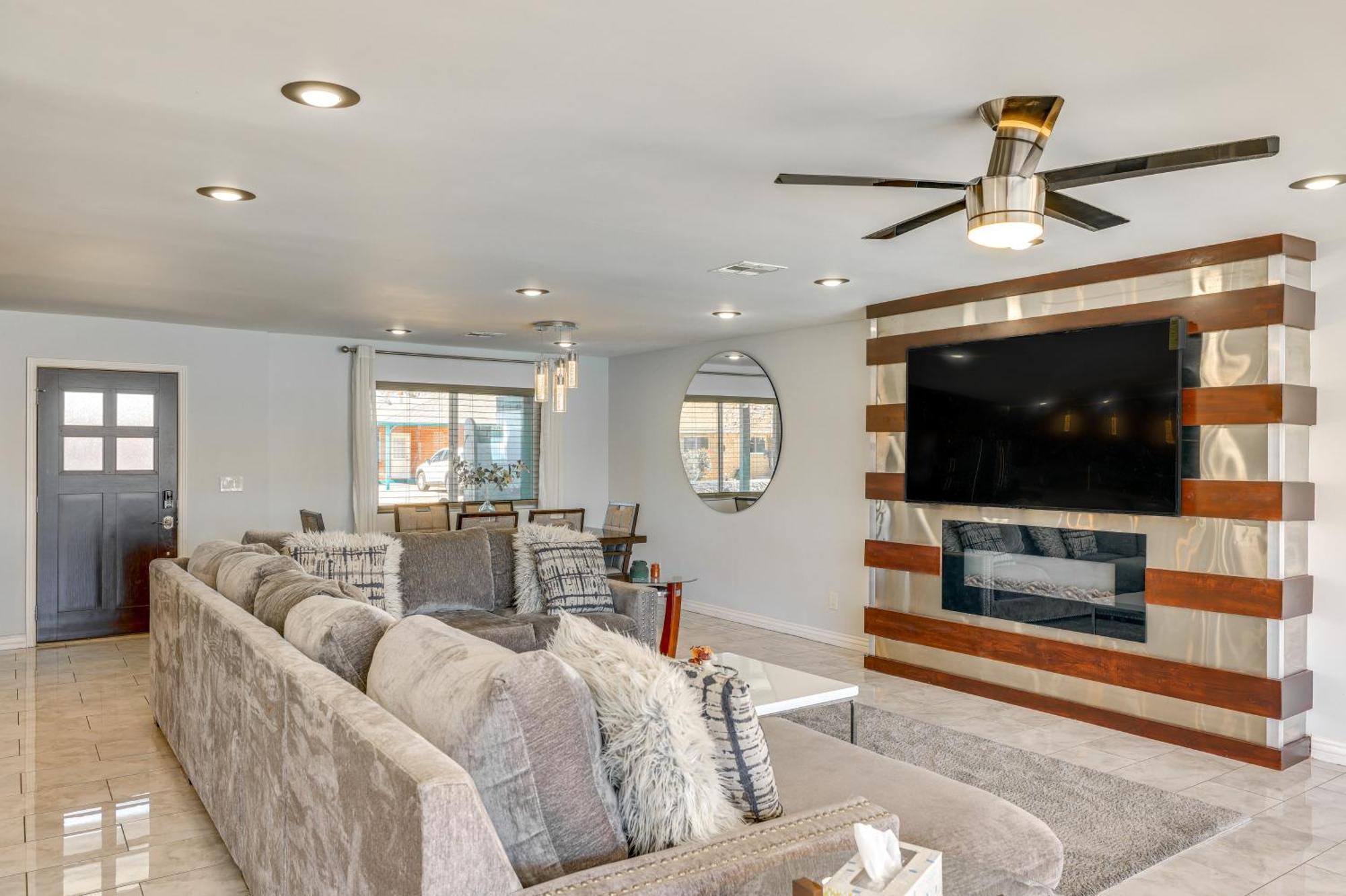 Holiday home Updated Retreat With Private Pool! Scottsdale