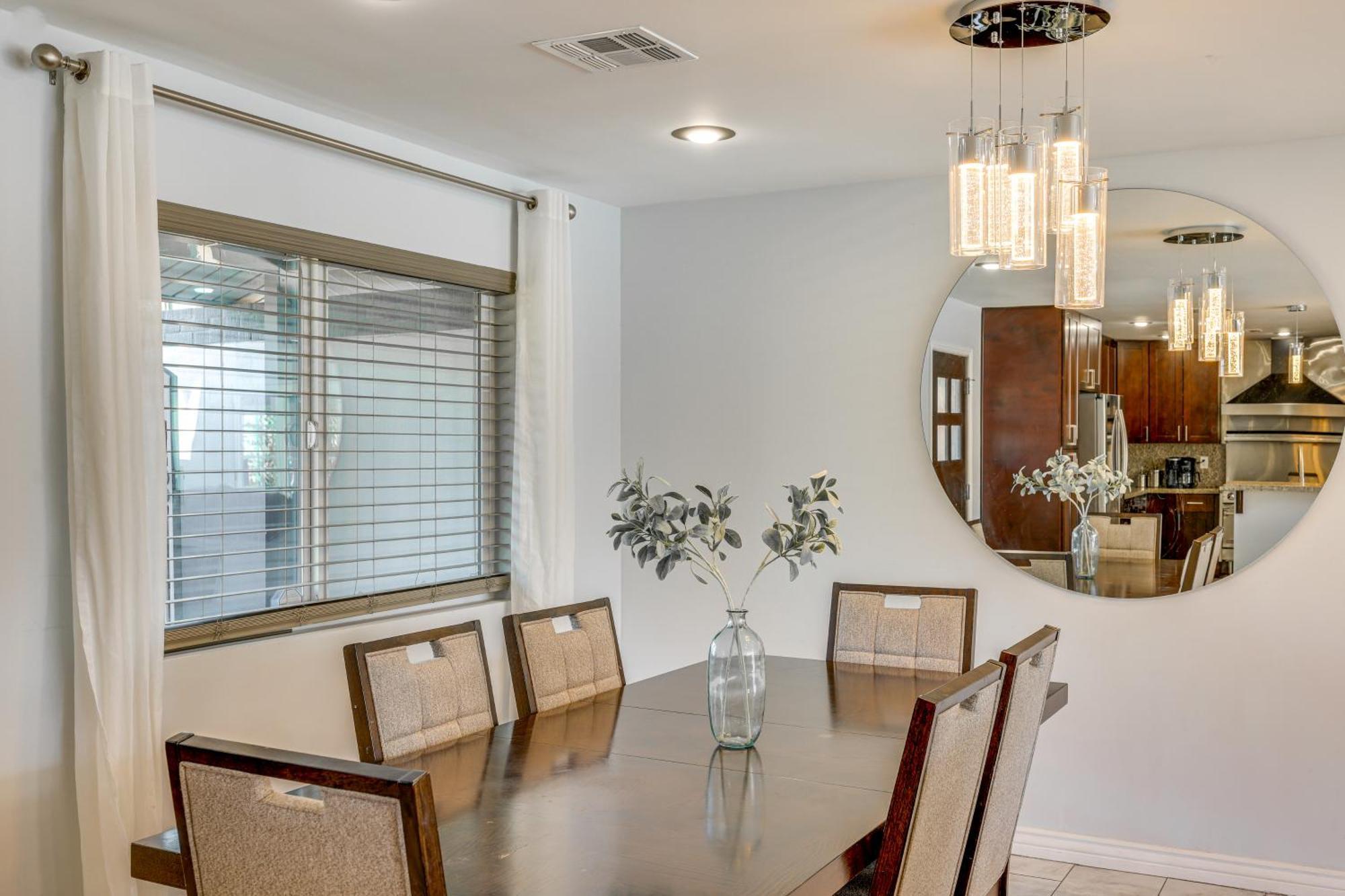 Updated Retreat With Private Pool! * Scottsdale