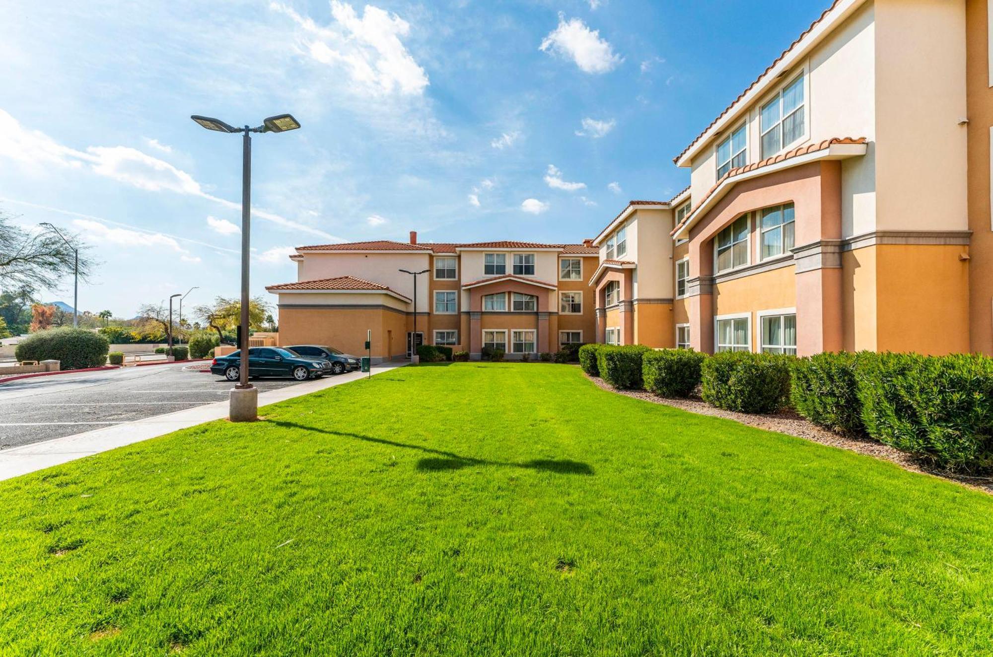 Metro Promo 1 Bd 1 Apartment *