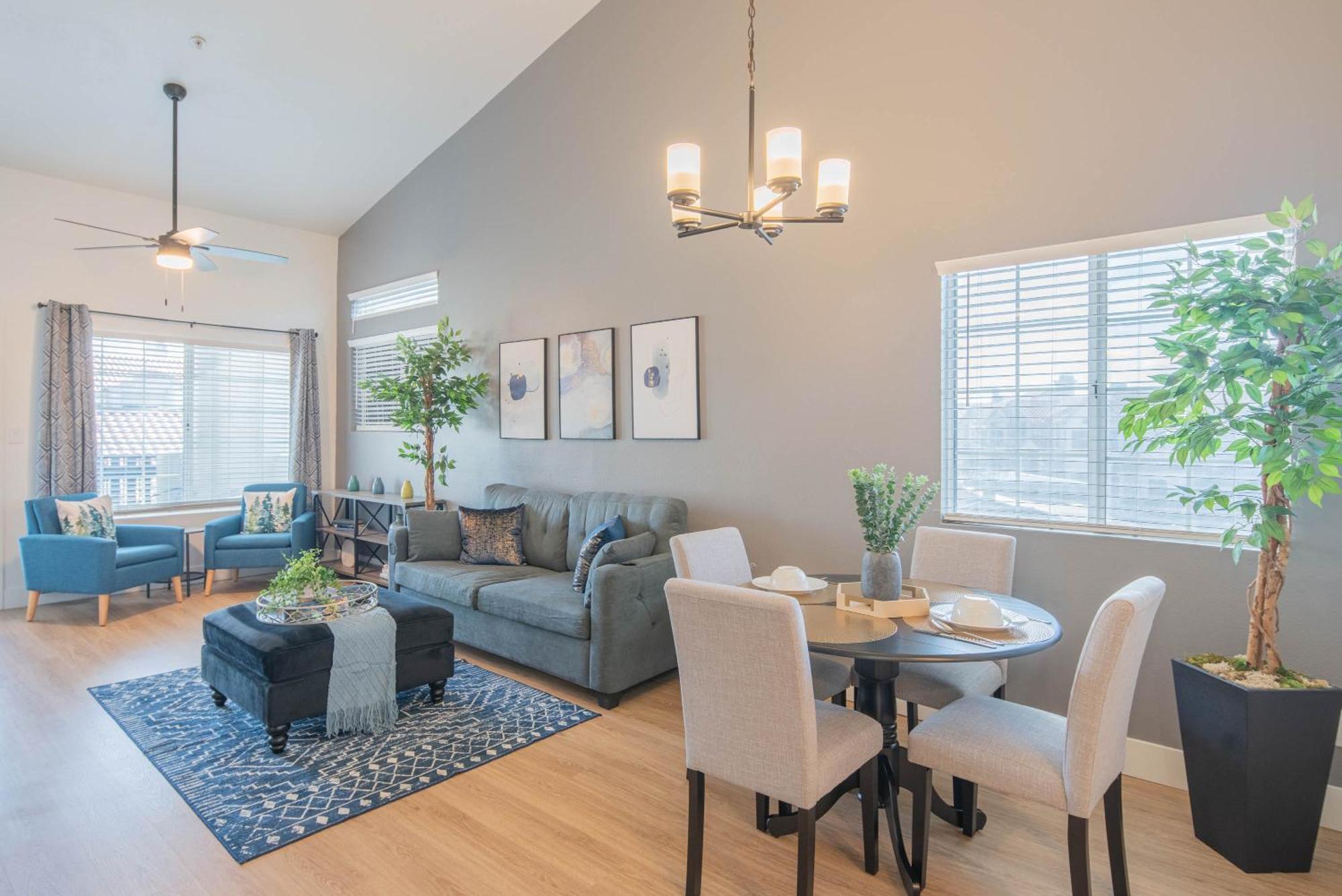 Steps Away To Tpc Golf & Min To Shopping District-h2057 Apartment