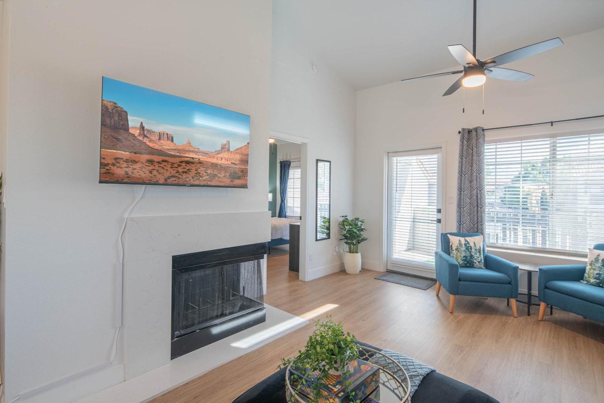 Apartment Steps Away To Tpc Golf & Min To Shopping District-h2057 Scottsdale