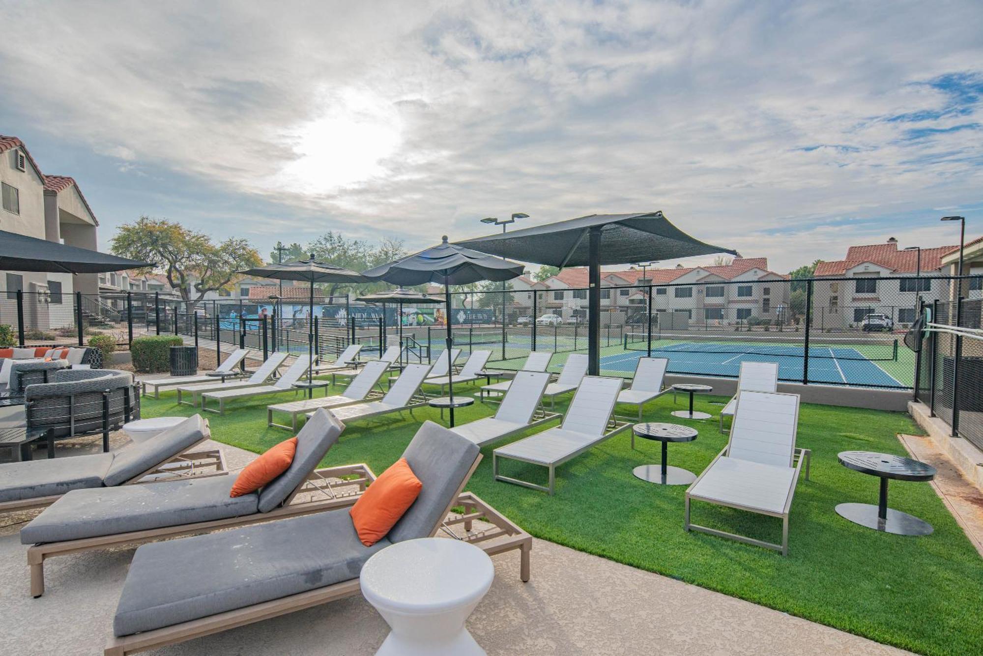 Apartment Steps Away To Tpc Golf & Min To Shopping District-h2057 Scottsdale