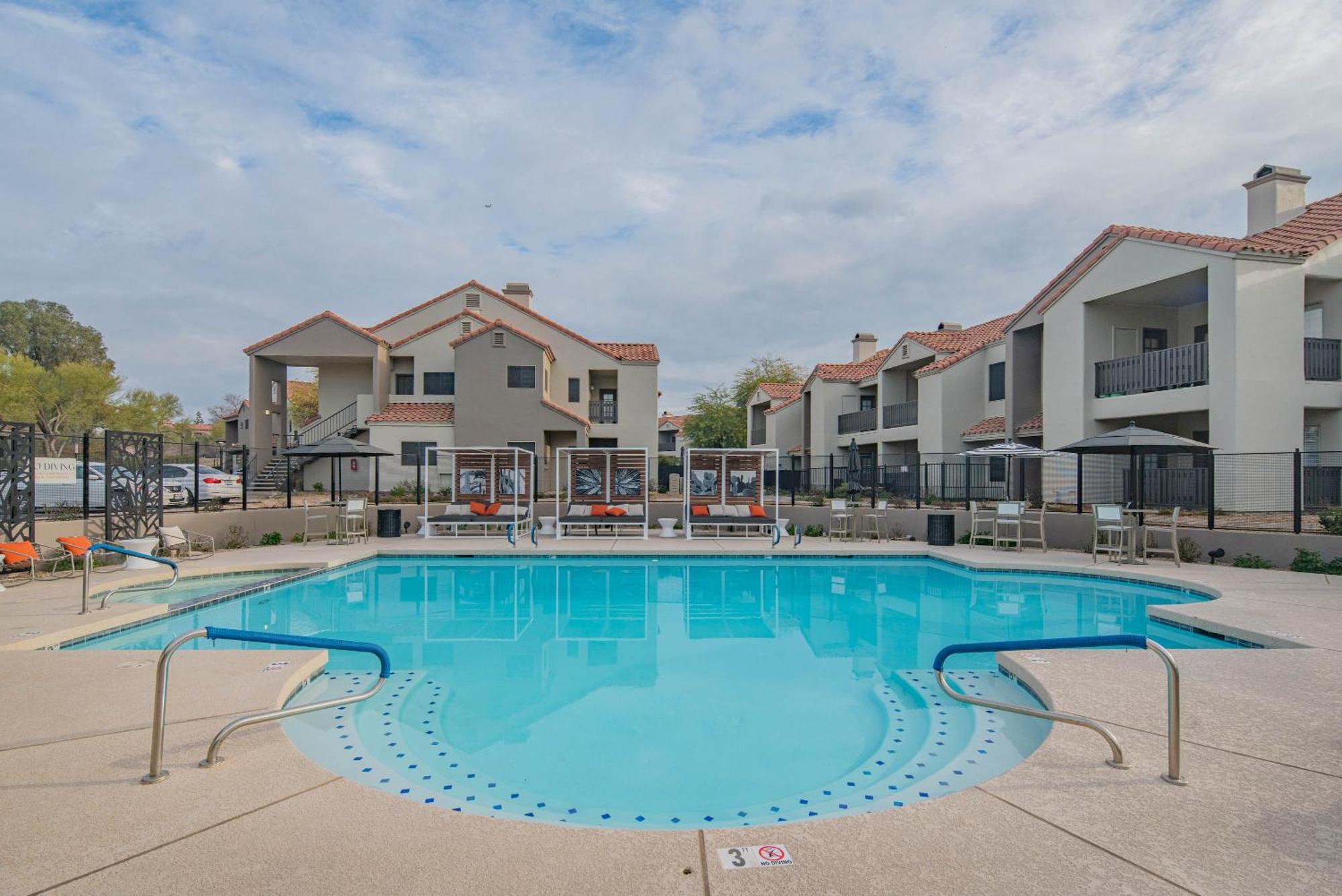 Steps Away To Tpc Golf & Min To Shopping District-h2057 Apartment Scottsdale